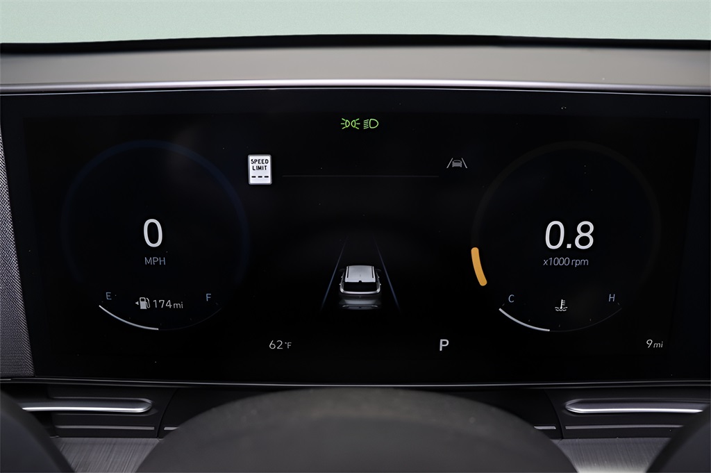 2025 Hyundai Kona SEL photo 9
