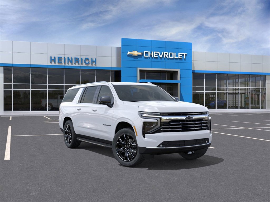 2026 Chevrolet Suburban LT's photo