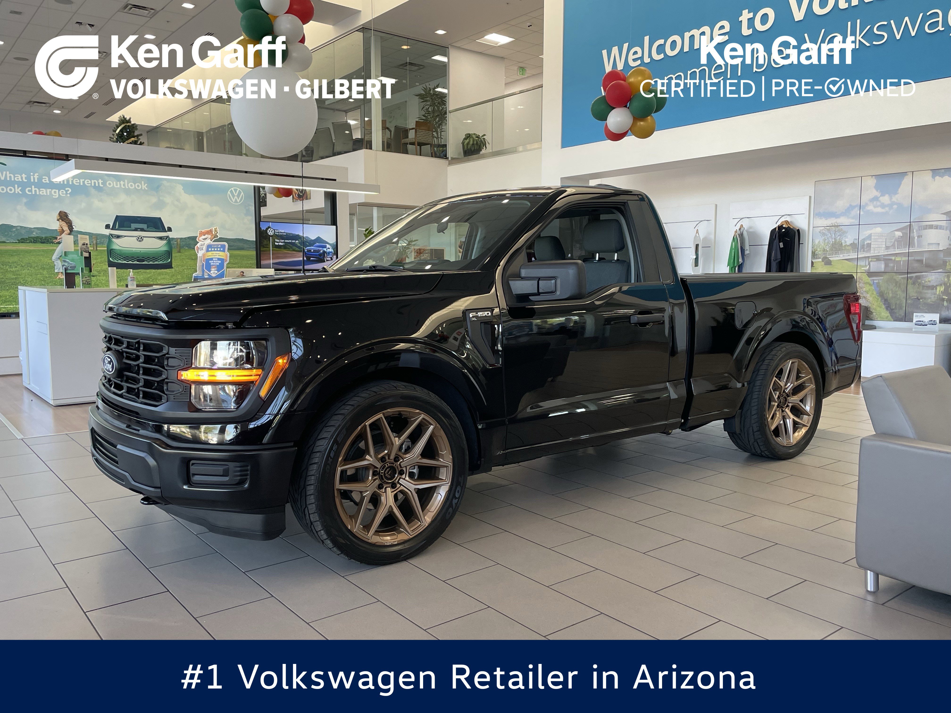 2025 Ford F-150 XL's photo