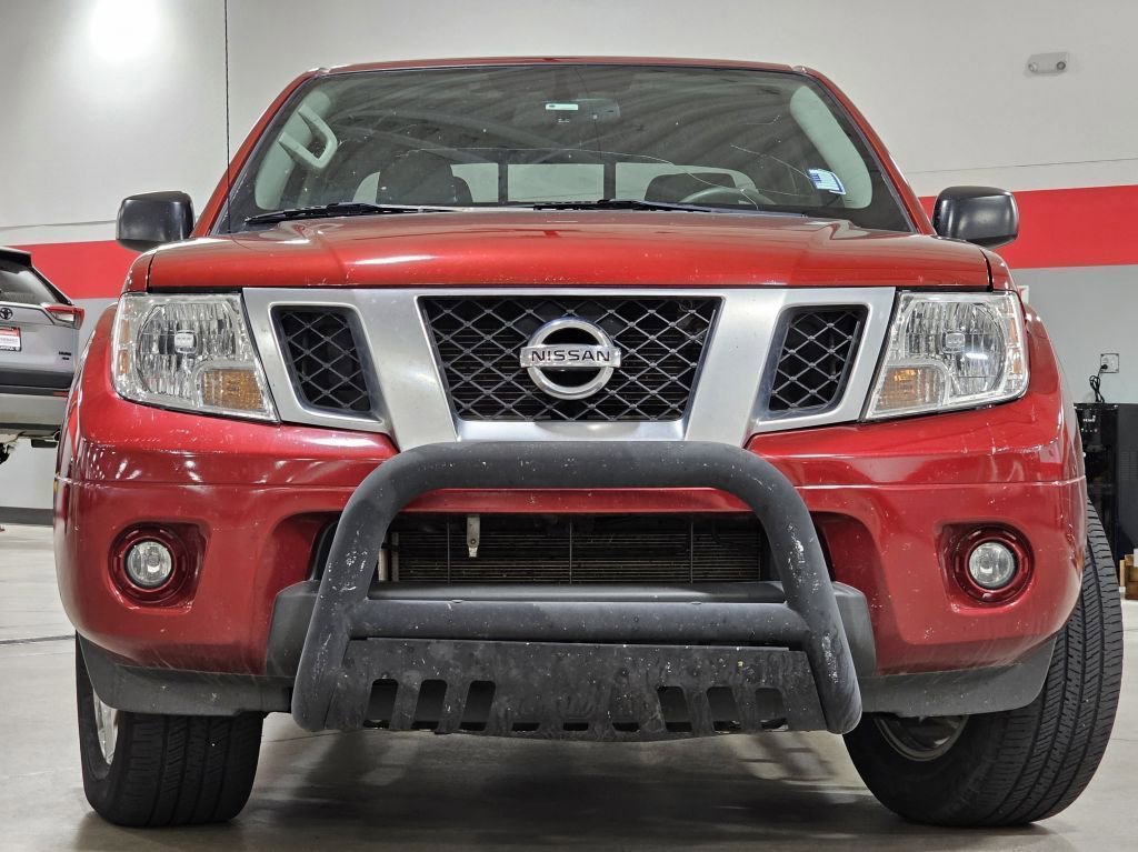 2020 Nissan Frontier SV photo 2