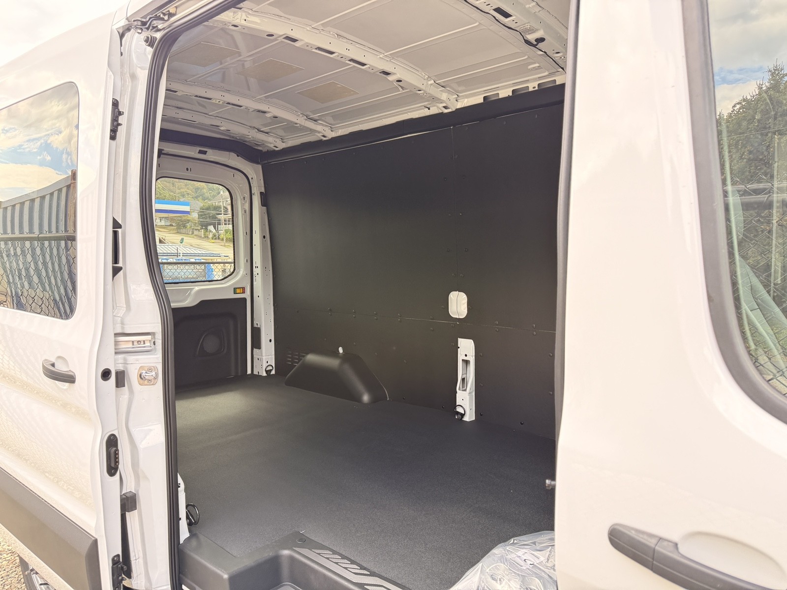 2025 Ford Transit Cargo Van photo 8