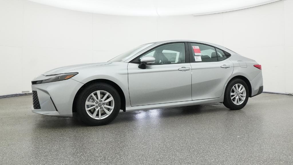 2026 Toyota Camry LE photo 8