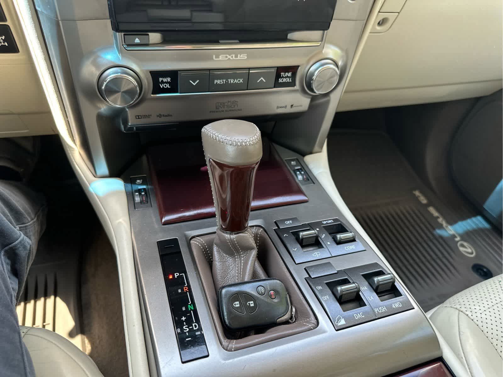 2017 Lexus GX 460 Luxury photo 12