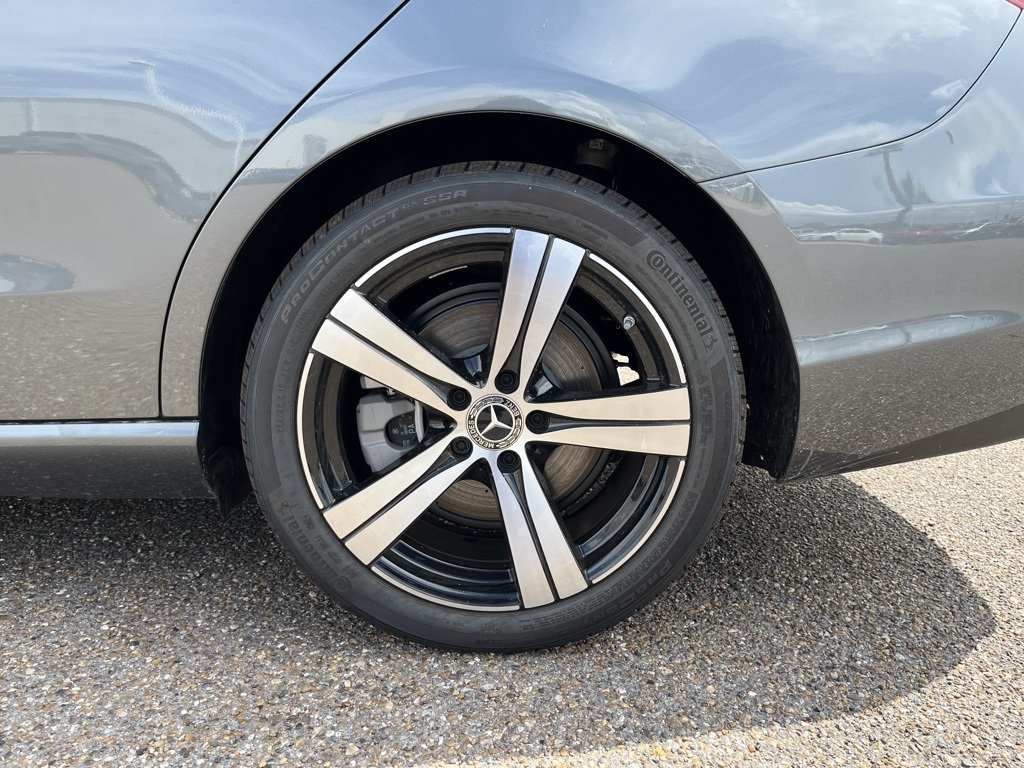 2024 Mercedes Benz C 300 photo 23