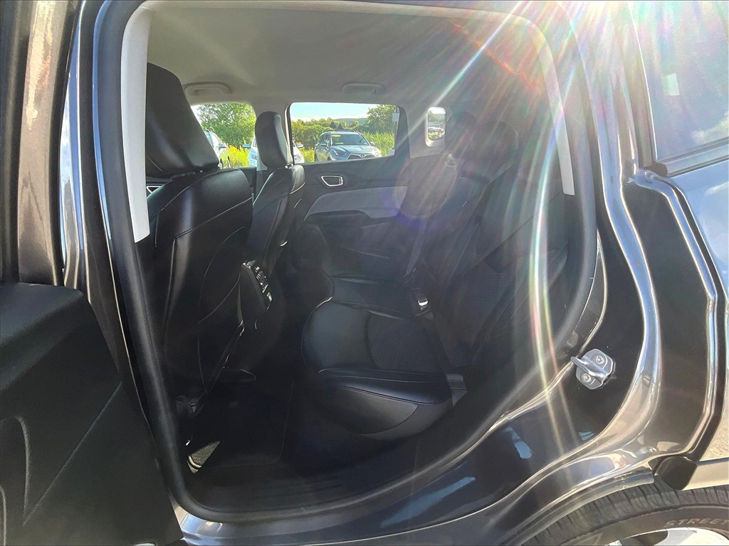 2022 Jeep Compass Latitude photo 14