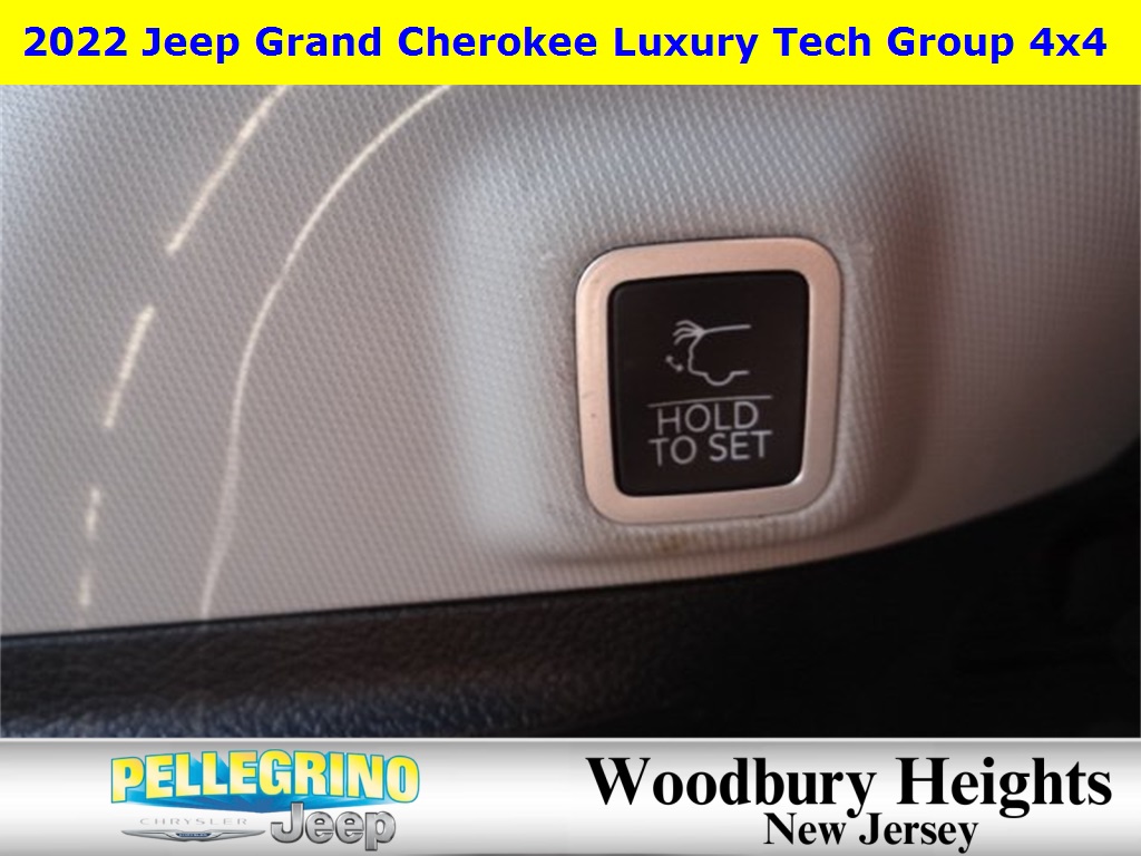 2022 Jeep Grand Cherokee Laredo photo 17