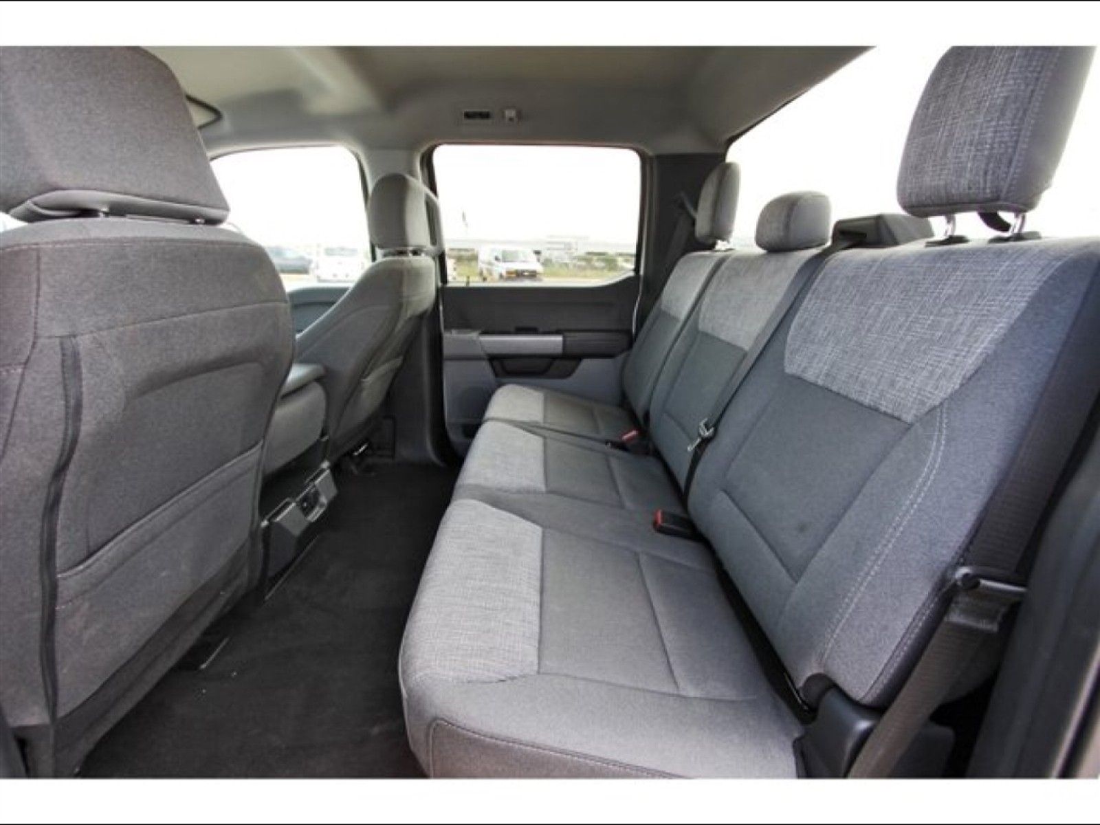 2024 Ford Super Duty F-250 SRW XLT - 10