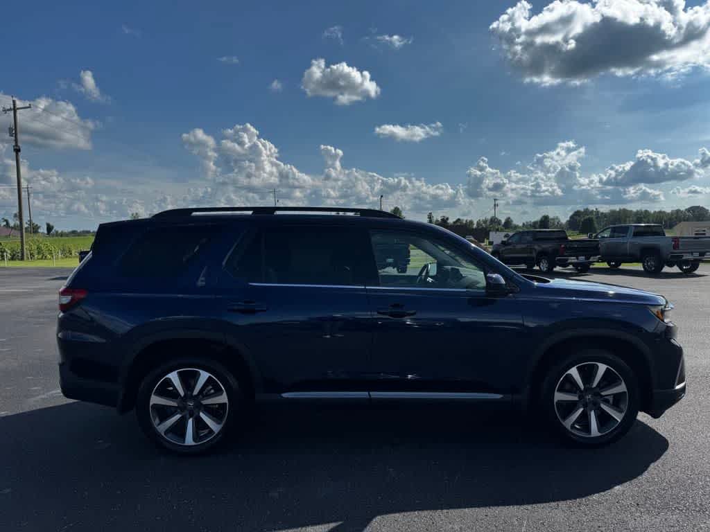 2023 Honda Pilot Elite photo 2