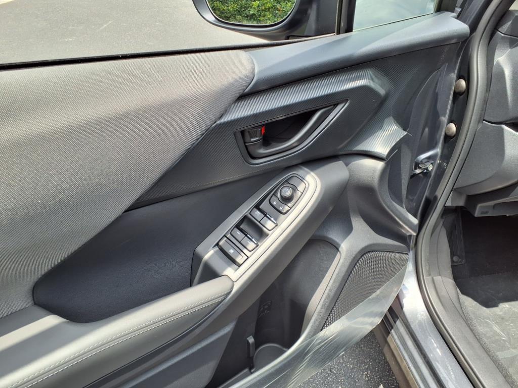 2025 Subaru Crosstrek Premium photo 4