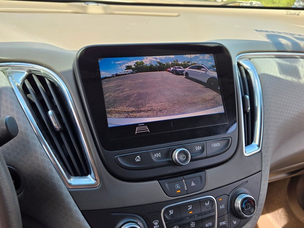2020 Chevrolet Malibu 1LT photo 24