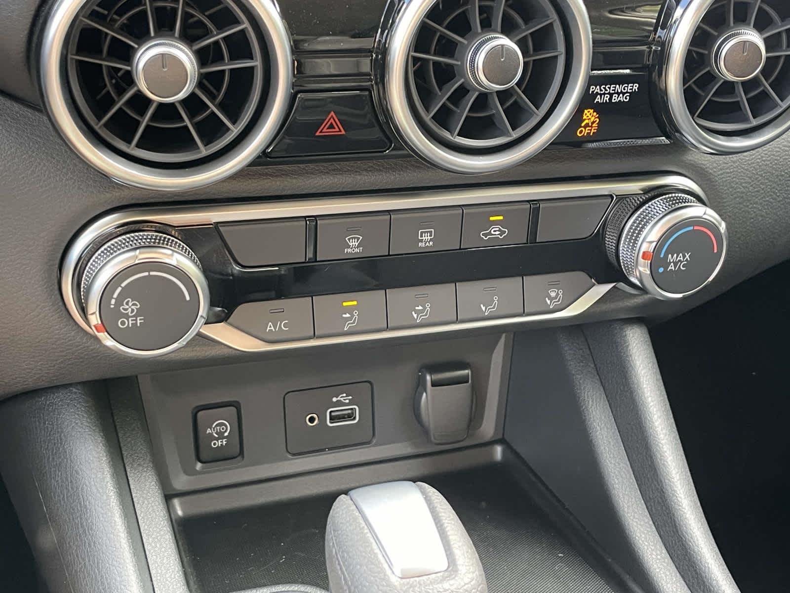 2025 Nissan Sentra S photo 17