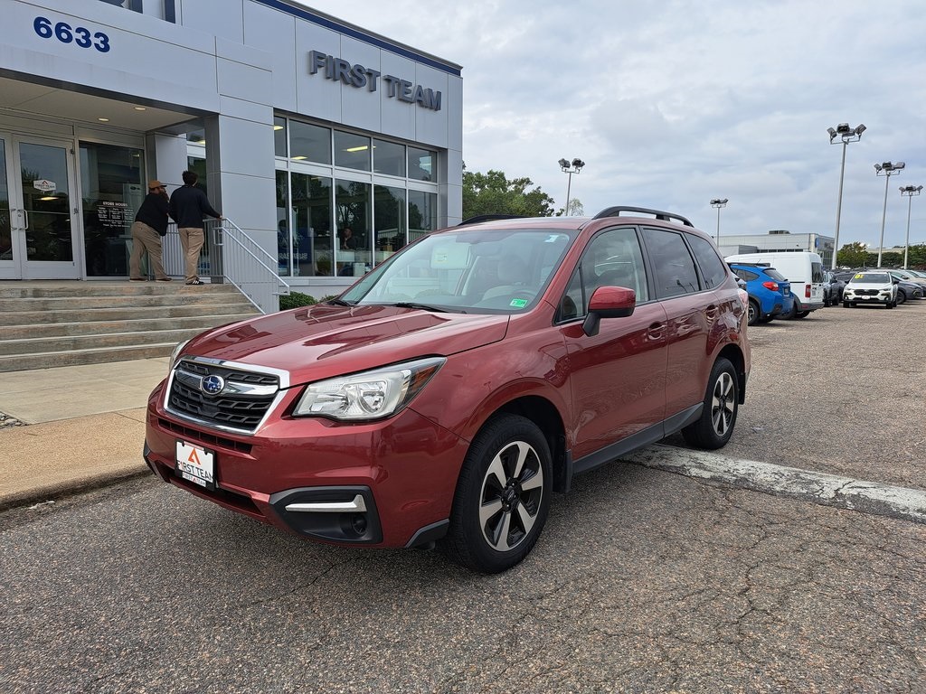 2017 Subaru Forester 2.5i Premium photo 2