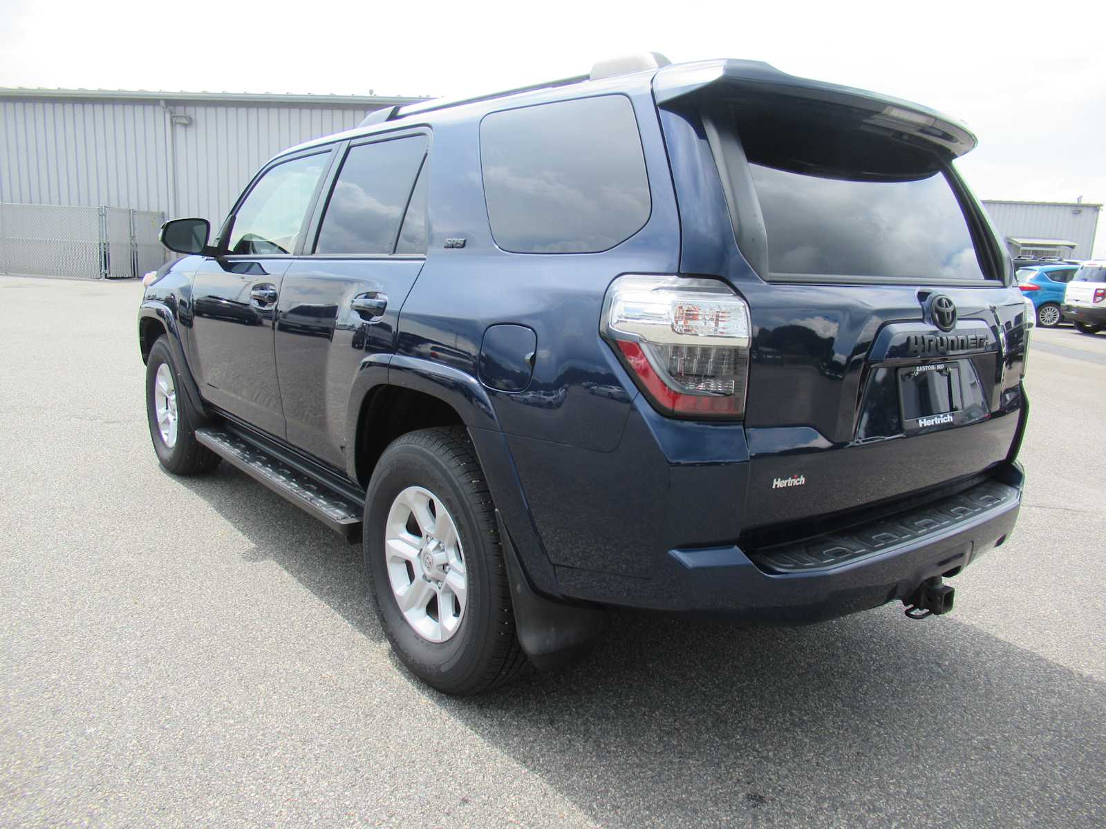 2020 Toyota 4Runner SR5 Premium photo 6