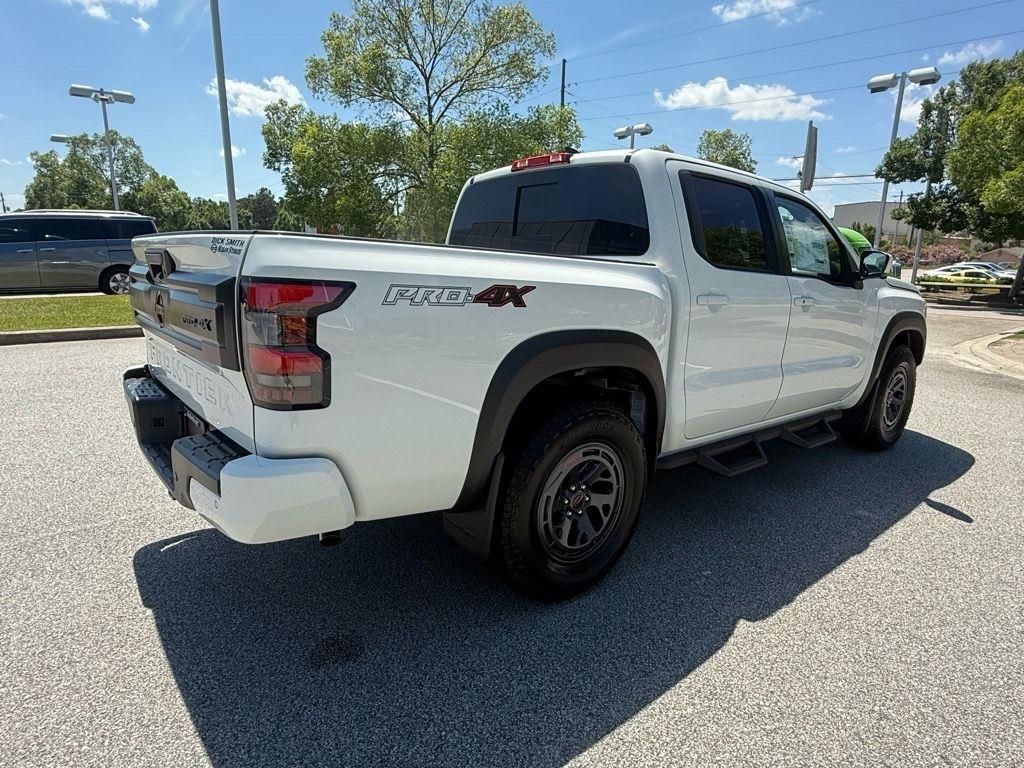 2025 Nissan Frontier PRO-4X photo 3