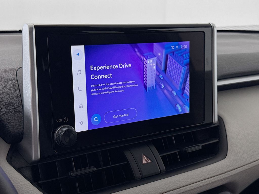2023 Toyota RAV4 Hybrid XLE photo 13