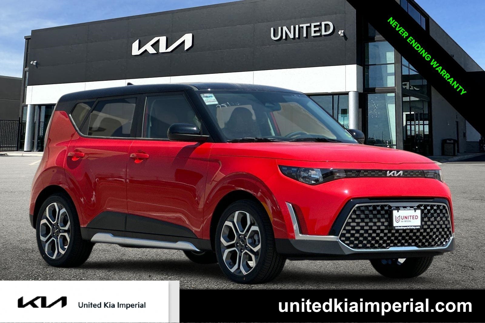 2025 Kia Soul EX's photo