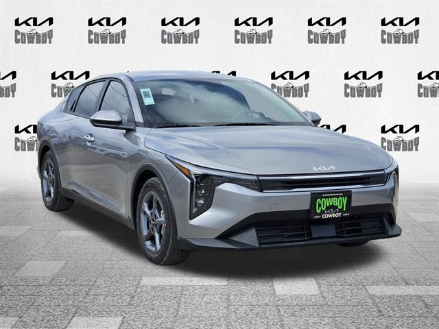 2025 Kia K4 LXS's photo