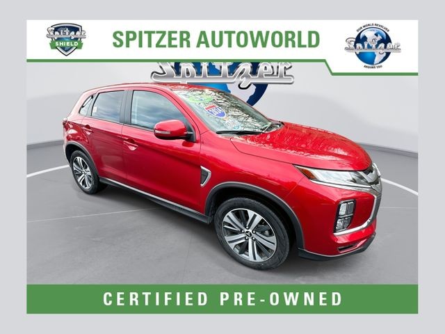 2024 Mitsubishi Outlander SE's photo