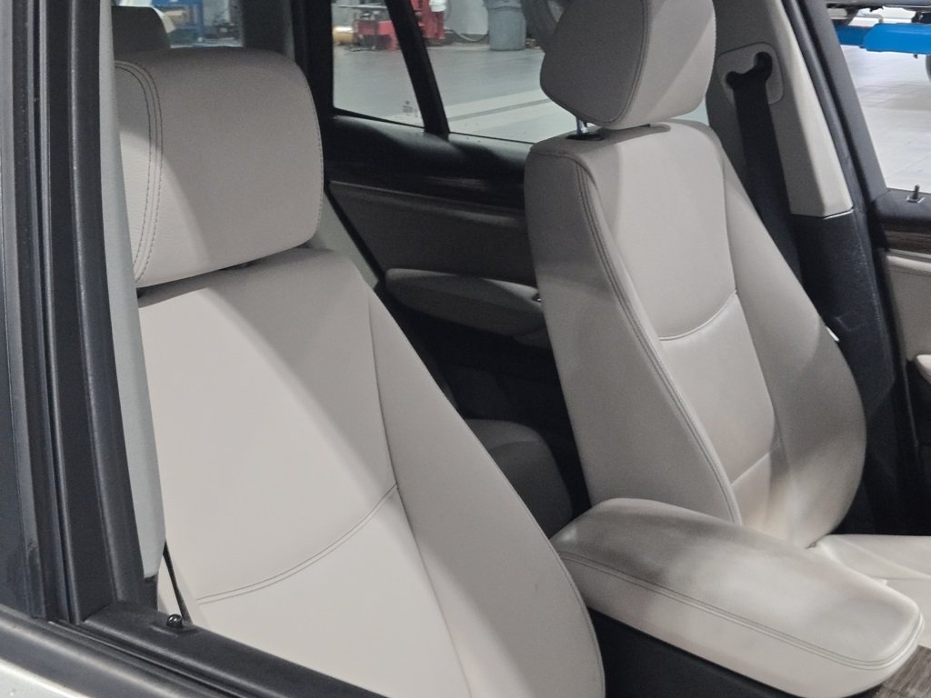 2017 Bmw X3 xDrive28i photo 2