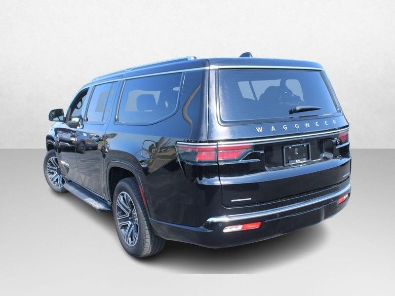 2023 Jeep Wagoneer L Series II photo 4