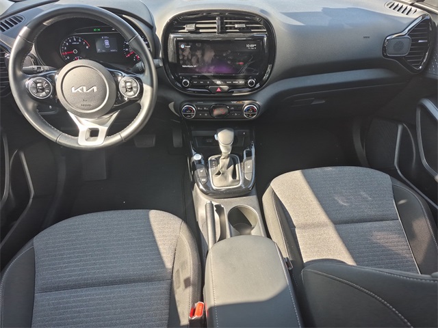 2022 Kia Soul EX photo 9