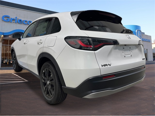 2026 Honda HR-V Sport photo 3