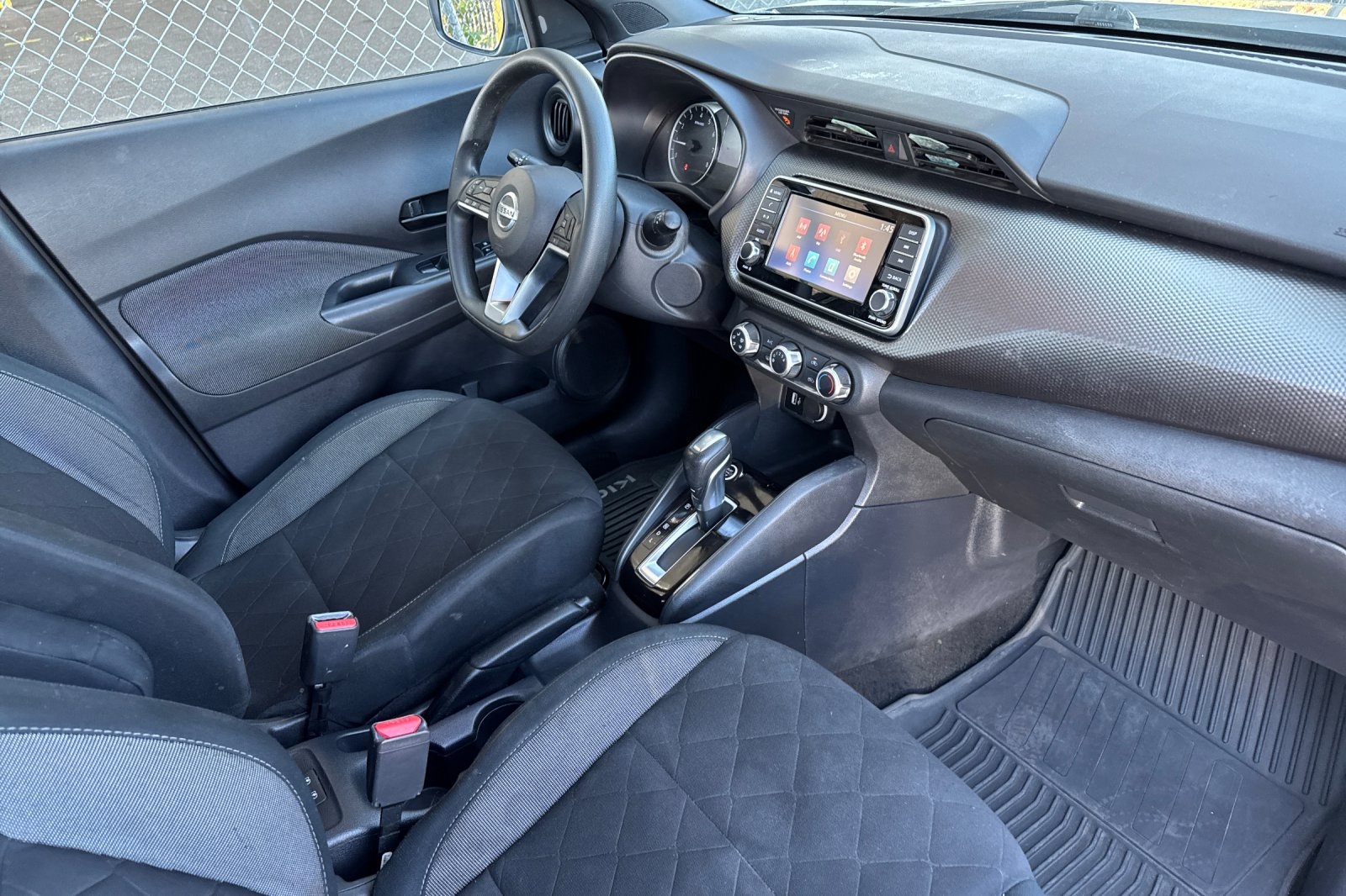 2020 Nissan Kicks S photo 16