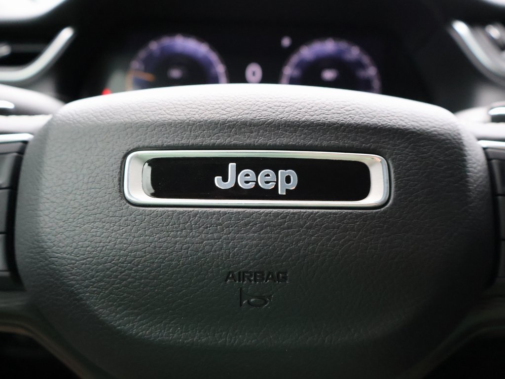 2023 Jeep Grand Cherokee Laredo X photo 27