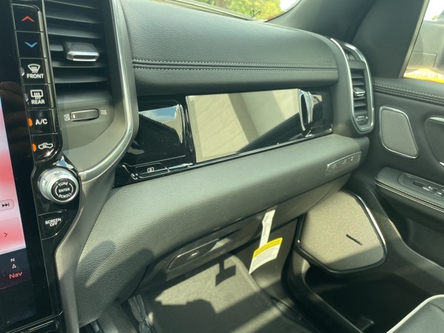 2025 Ram 1500 Laramie photo 11