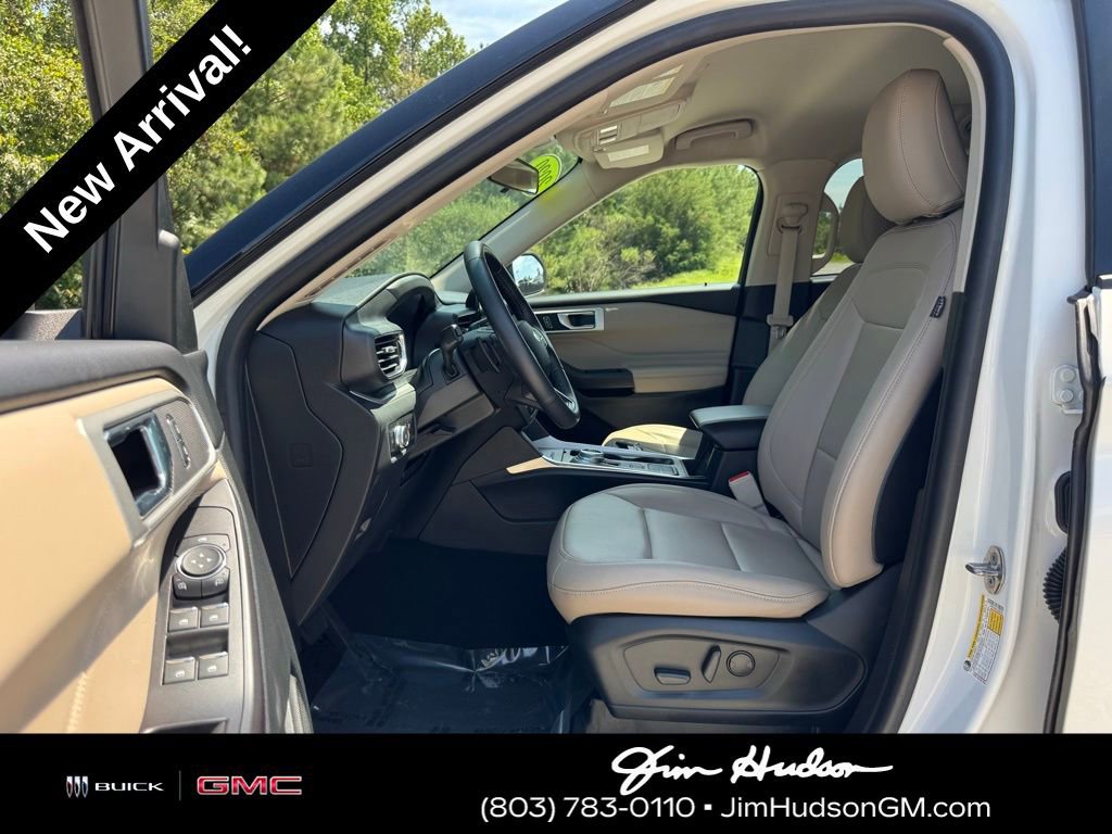 2020 Ford Explorer XLT photo 17