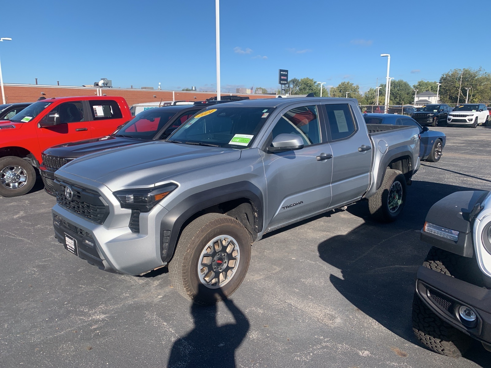 2024 Toyota Tacoma TRD Off-Road photo 2