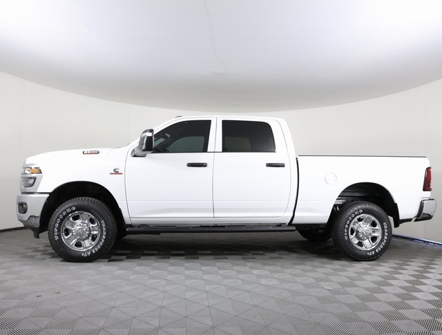 2025 Ram 2500 Tradesman photo 6