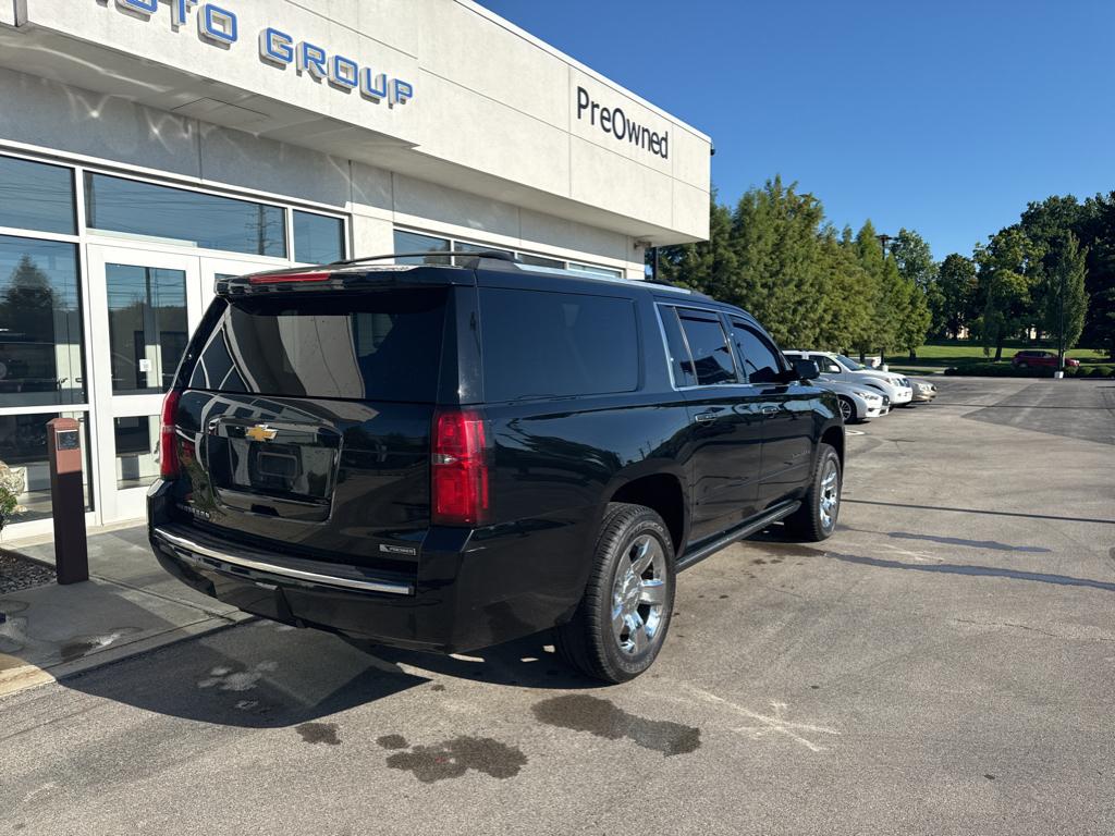 2017 Chevrolet Suburban 1500 Premier photo 2