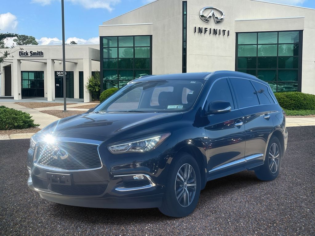 2019 Infiniti QX60 Luxe photo 3