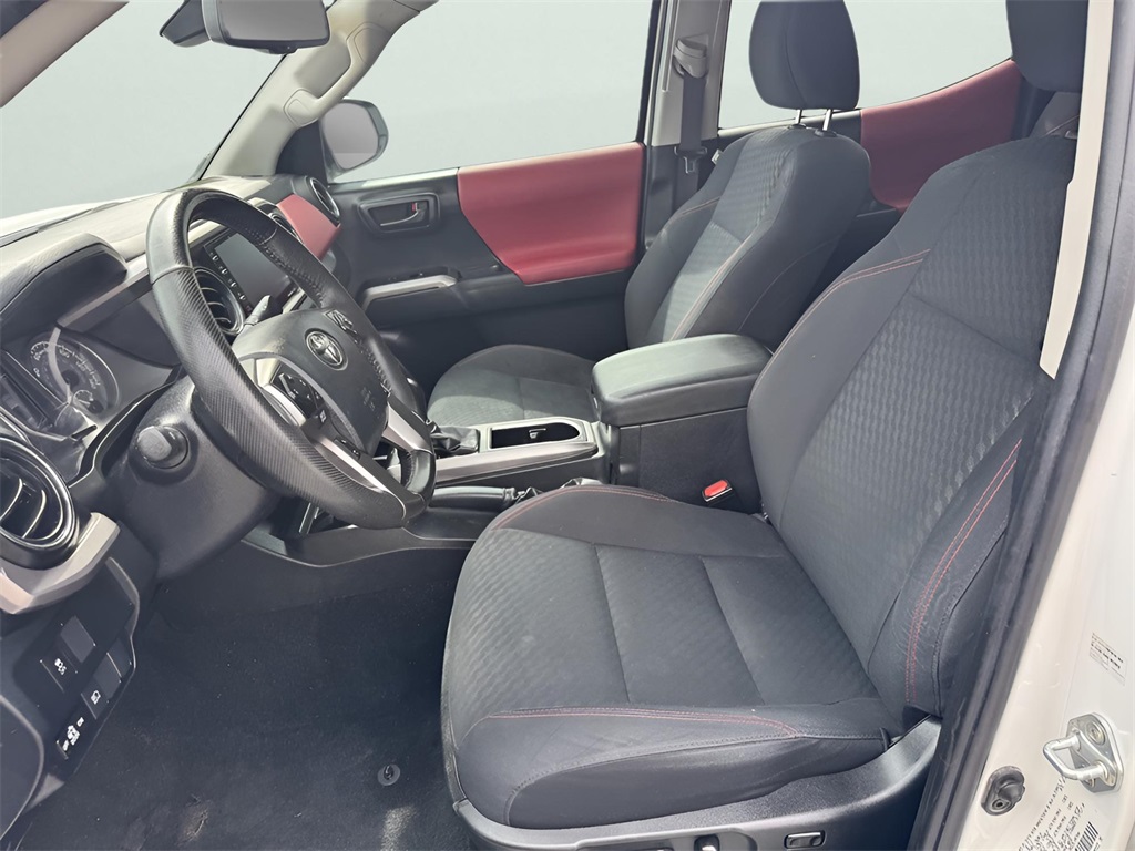 2023 Toyota Tacoma SR5 photo 6