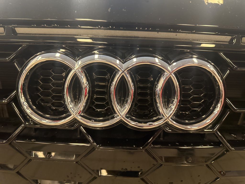 2025 Audi A5 45 S line Premium Quattro photo 3