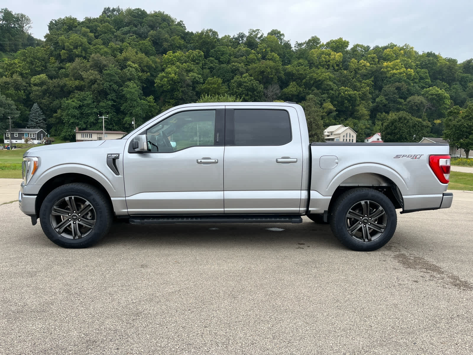 2022 Ford F-150 Lariat photo 9