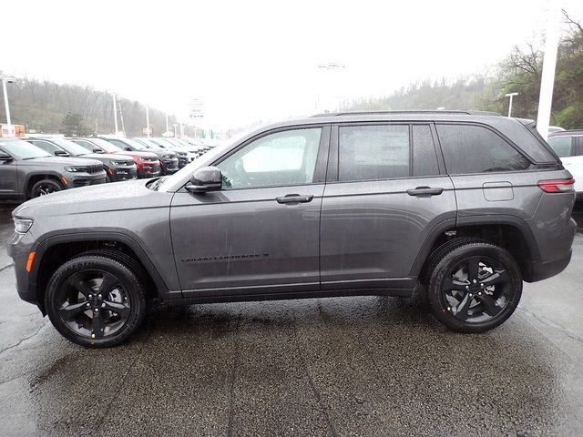 2025 Jeep Grand Cherokee Altitude X photo 2
