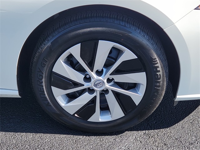 2025 Nissan Altima 2.5 S photo 13