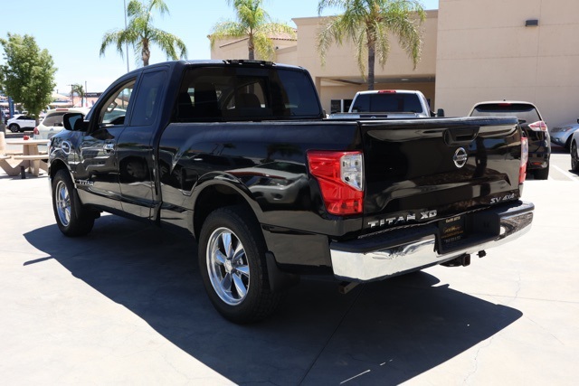 2017 Nissan Titan SV photo 5