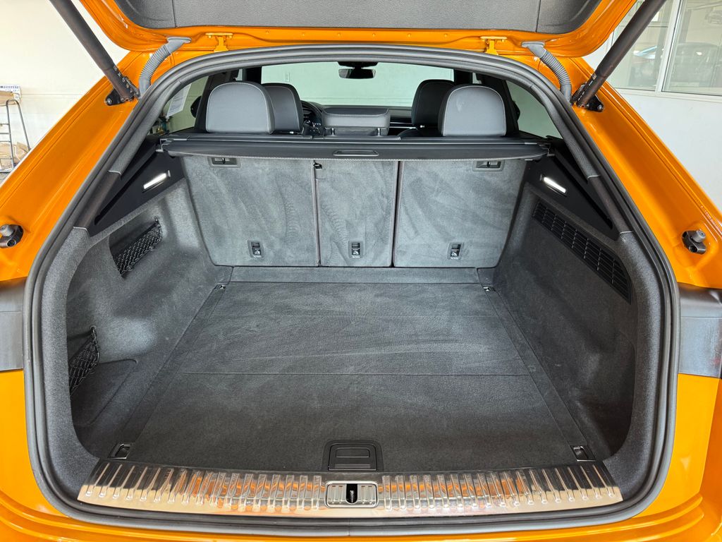 2022 Audi Q8 55 Premium Plus photo 22