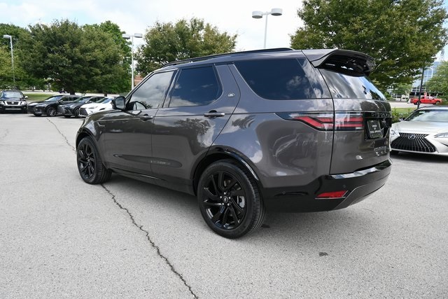 2023 Land Rover Discovery S R-Dynamic photo 10