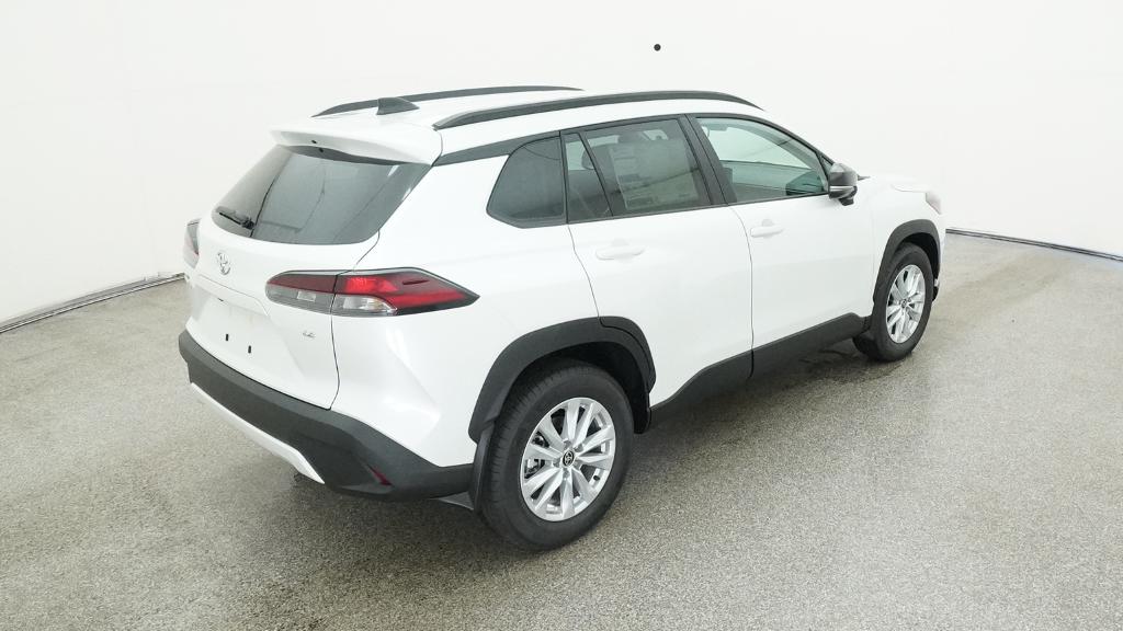 2026 Toyota Corolla Cross LE photo 22
