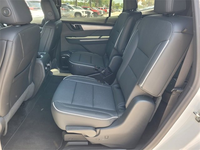 2025 Buick Enclave Preferred photo 4