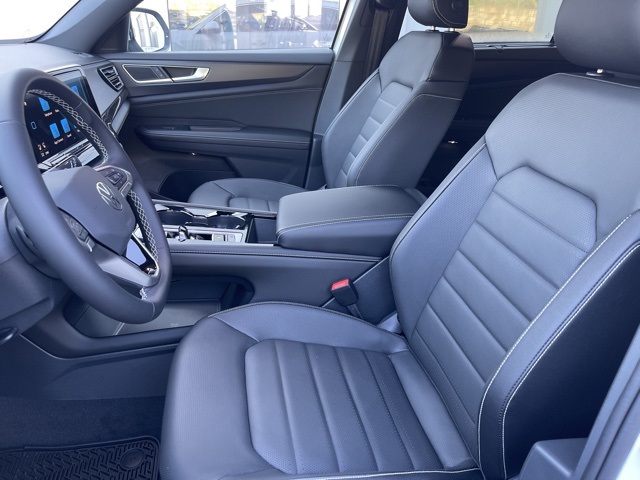 2026 Volkswagen Atlas Cross Sport SEL photo 13