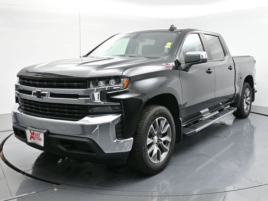 Used 2020 Chevrolet Silverado 1500 LT with VIN 1GCUYDED1LZ235973 for sale in Monticello, Minnesota