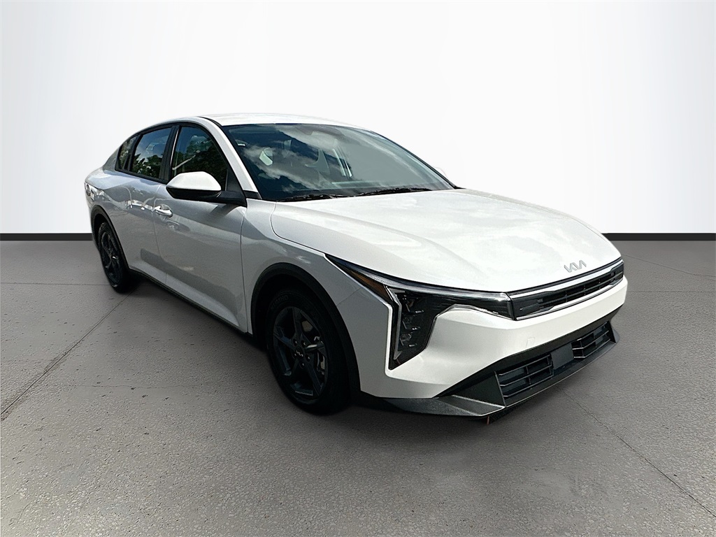 2025 Kia K4 LXS's photo