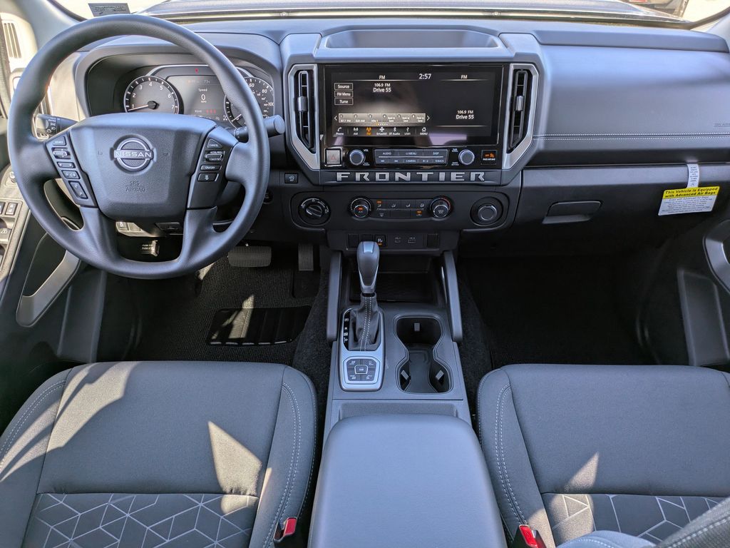 2026 Nissan Frontier SV photo 13