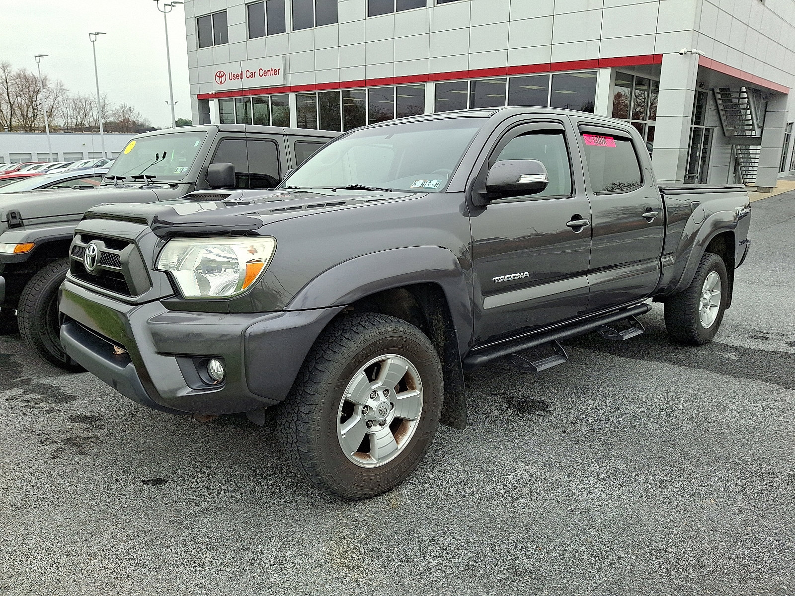 2014 Toyota Tacoma Base V6 photo 2