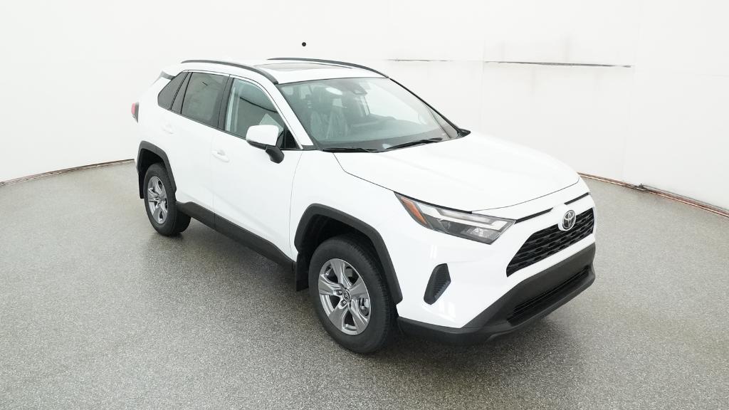 2025 Toyota RAV4 XLE photo 29